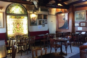 Cafe du Commerce Sue Dudill Language Cafe